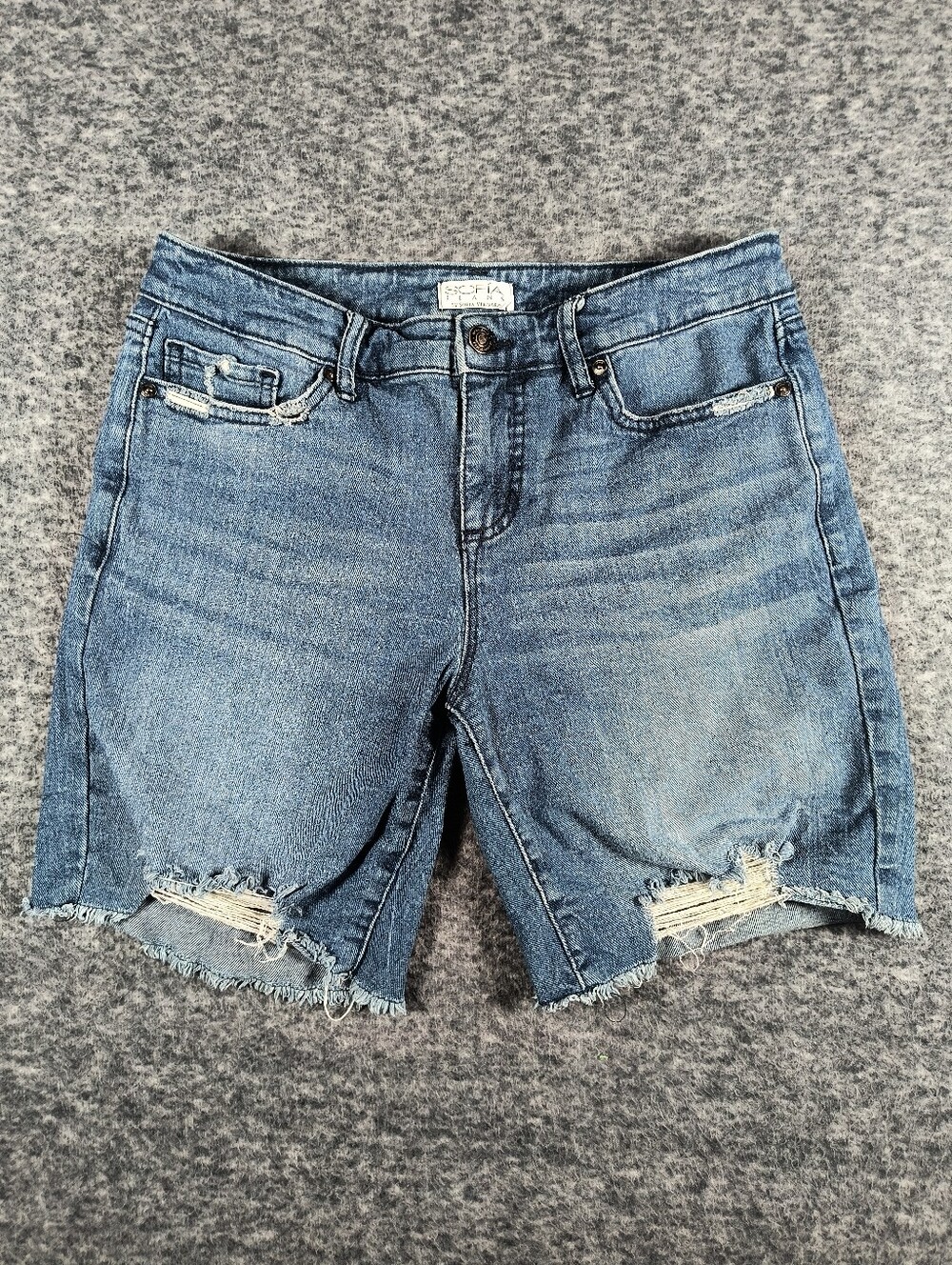 Sofia Vergara Gabrielle Bermuda shorts, women's size 4